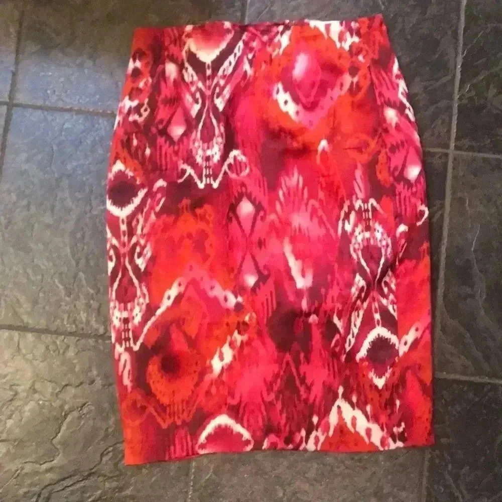 Spiegel silk skirt fully lined size 8